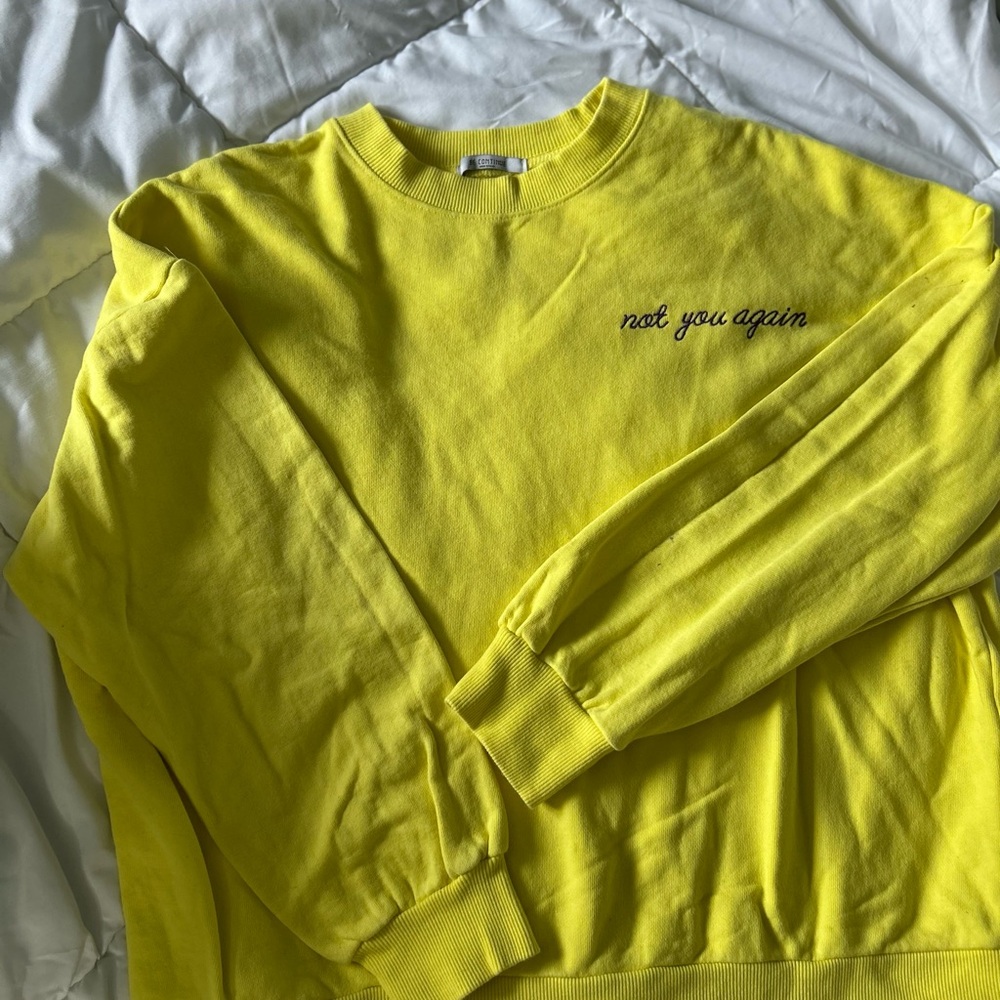 Simons Yellow Crewneck Sweatshirt Casual Comfort